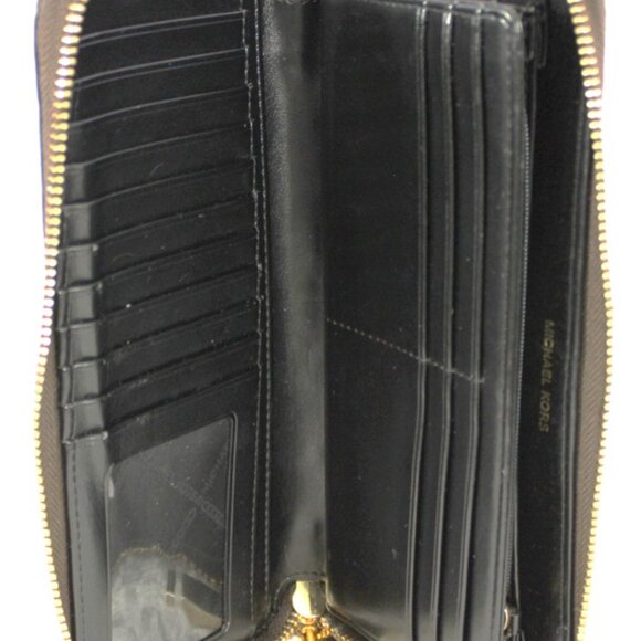 Michael Kors Jet Set Signature Tote Bag with Matching Wallet & Pouch - Picture 16 of 17